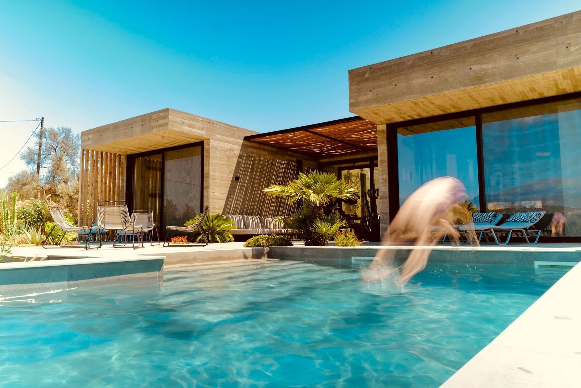 olive-garden-bungalow-003-XxlJE.jpg