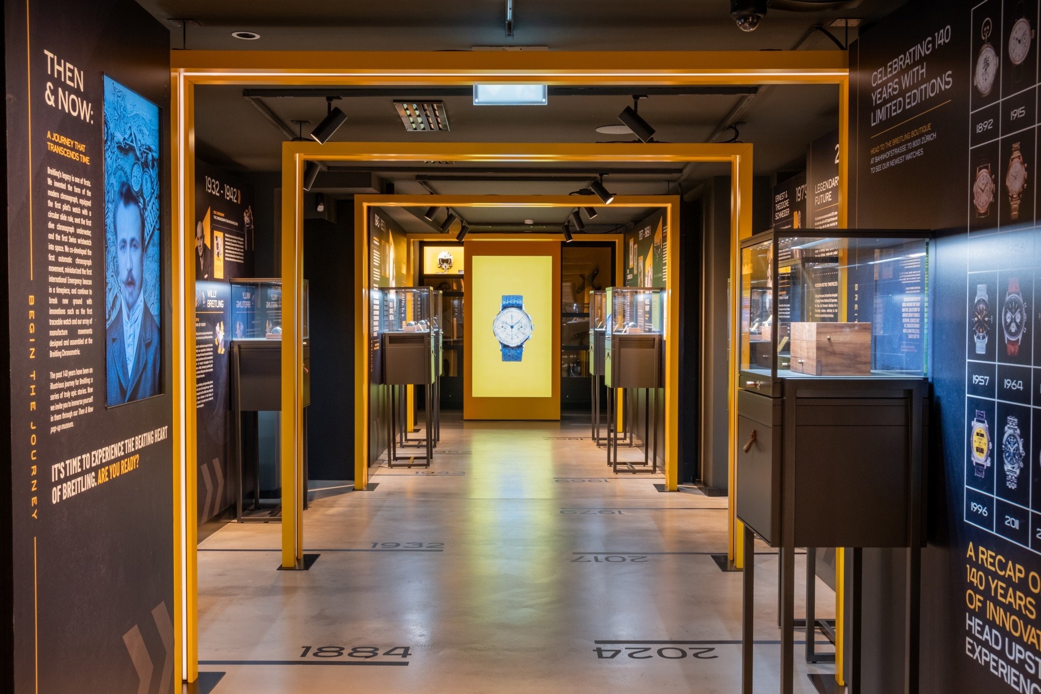 02-breitling-then-and-now-pop-up-museum-time-tunnel.jpg