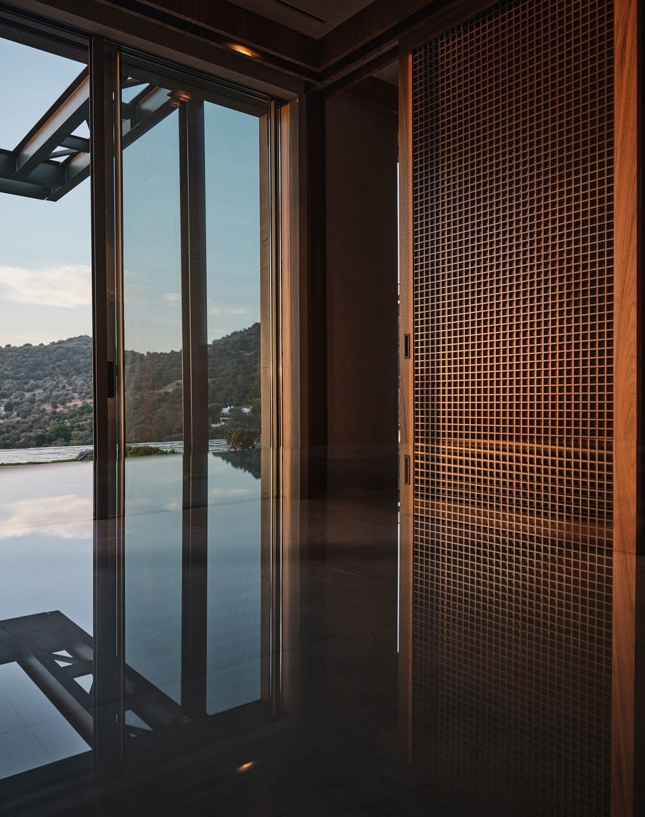 apr-yesim-konzanli-ladybug-house-3-plvDv.jpg