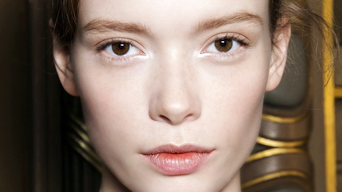 how-to-no-makeup-makeup-1.jpg
