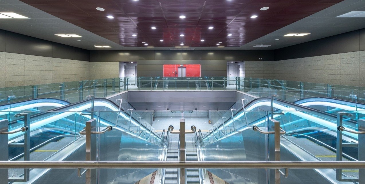 07-papafi-station.jpg