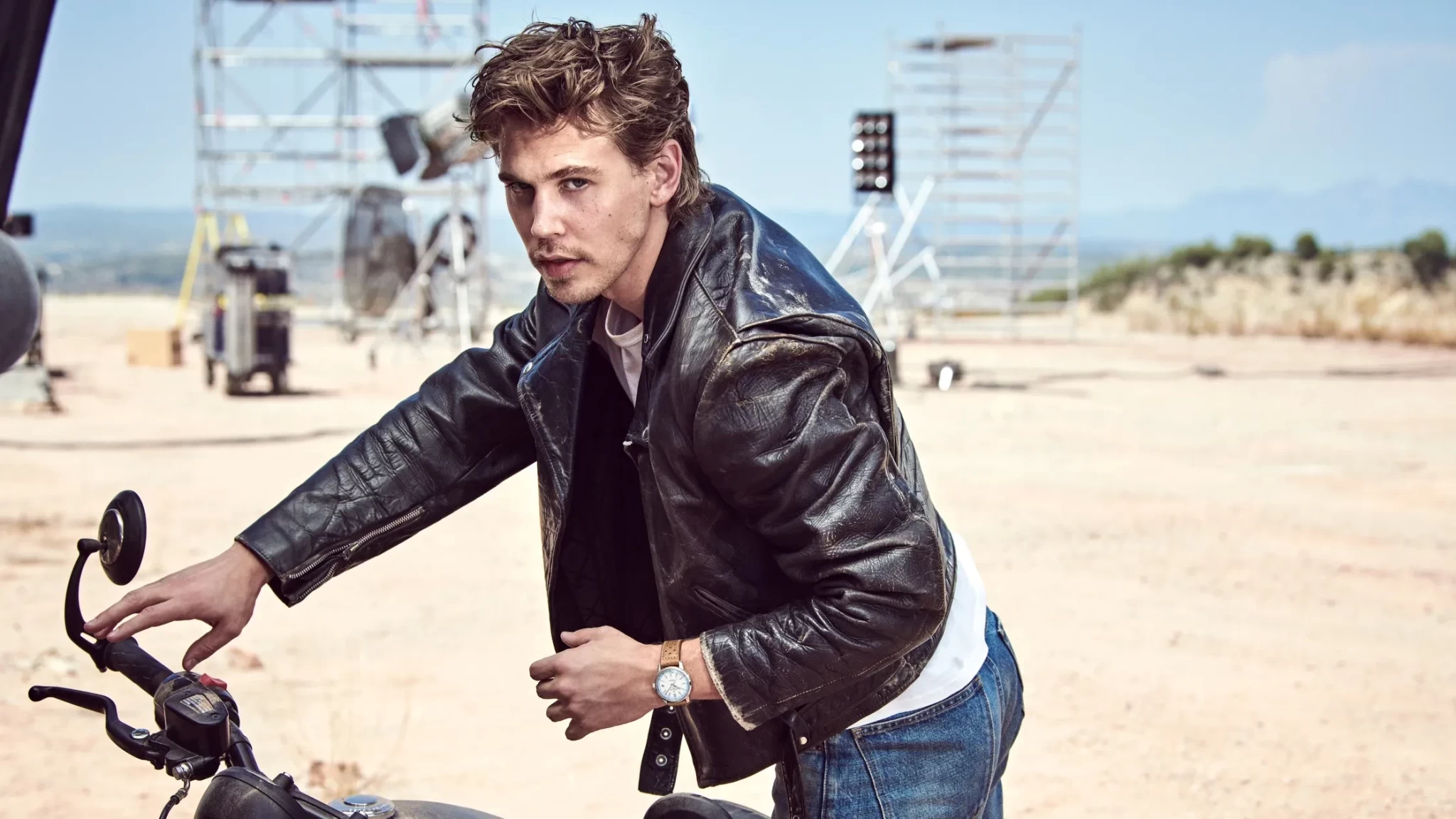 austin-butler-for-breitling-2jpg.webp