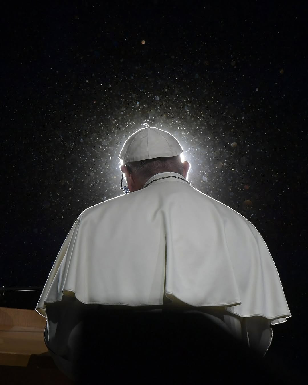 jorge-mario-bergoglio-plus-connu-sous-son-nom-de-regne-francois-est-mort-ce-lundi-21-avril-a-88-ans-ne-en-1936-a-buenos-aires-en-argentine-son-election-a-la-tete-de-leglise-catholique-le-13-mars-2013-apre.jpg