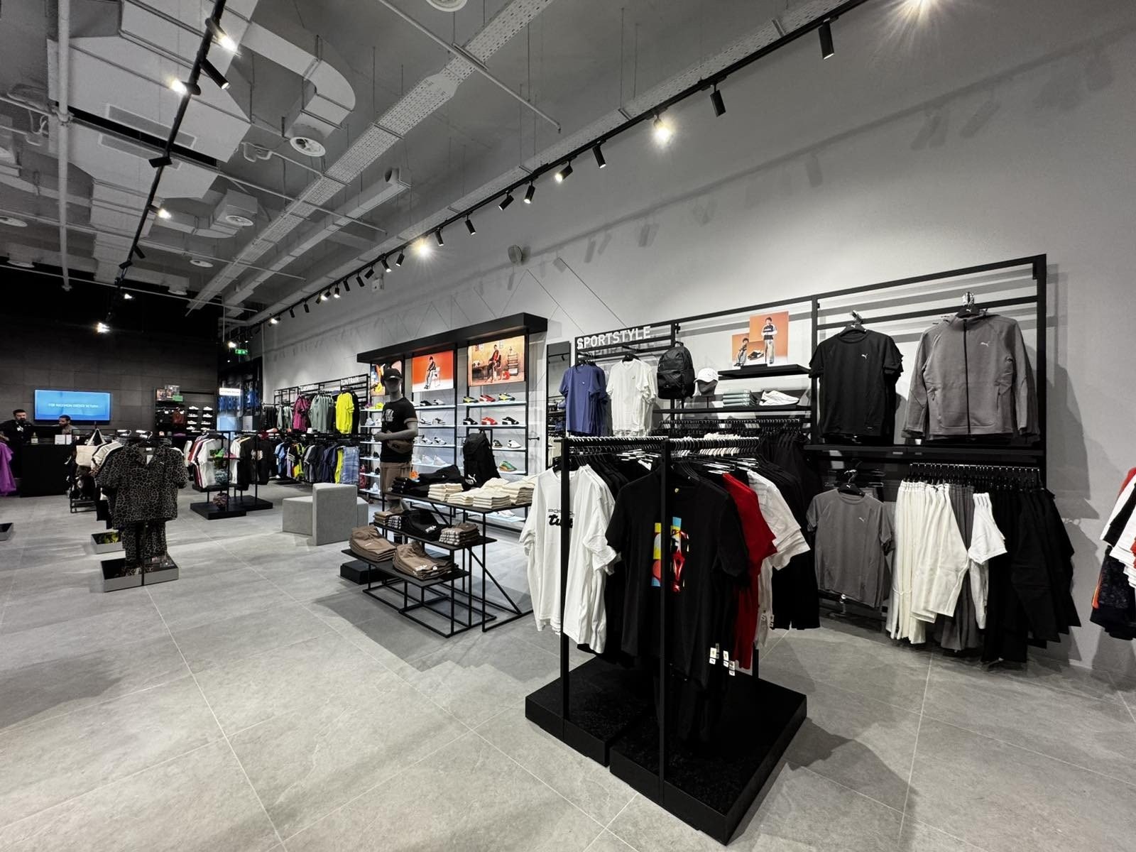 puma-the-mall-athens-02.jpg