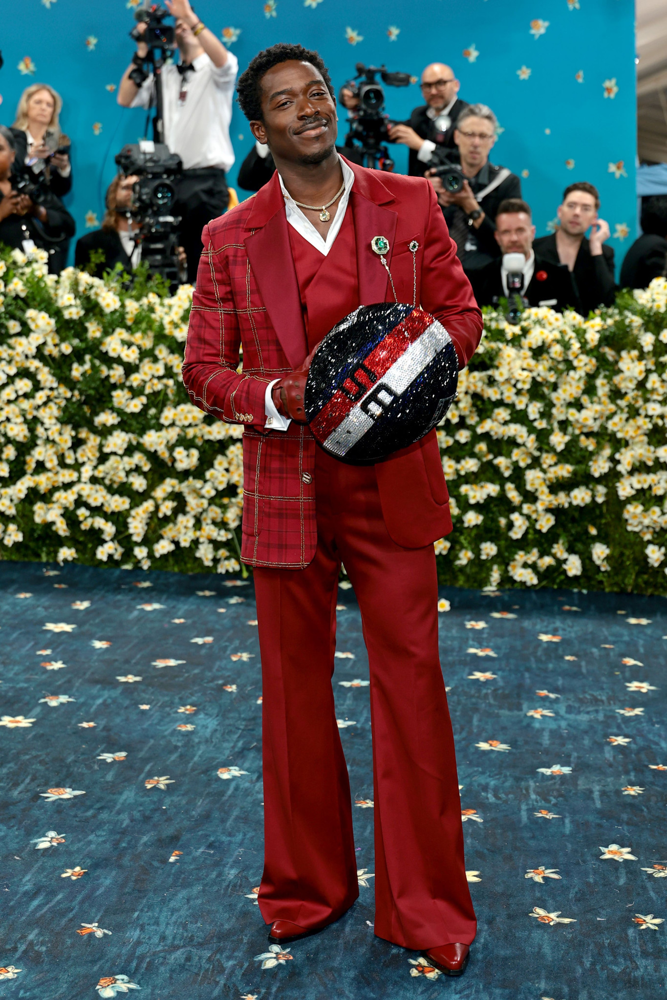 02-damson-idris-in-custom-tommy-hilfiger-met-gala-2025.jpg
