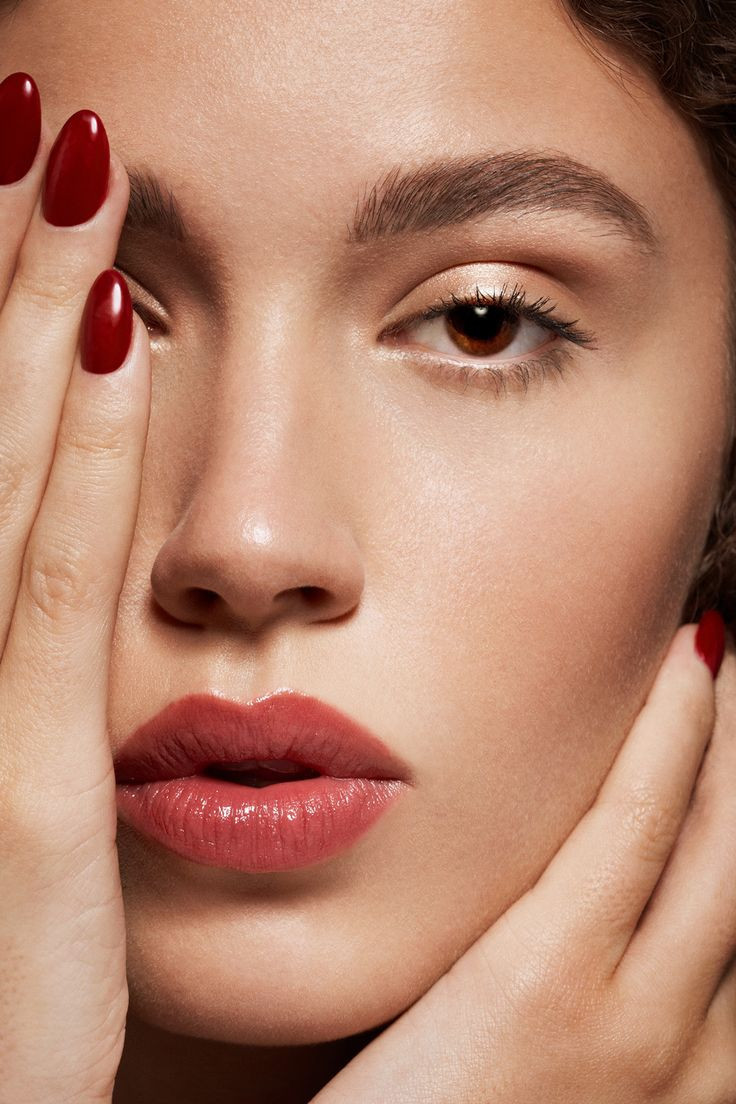 red-lips.jpeg