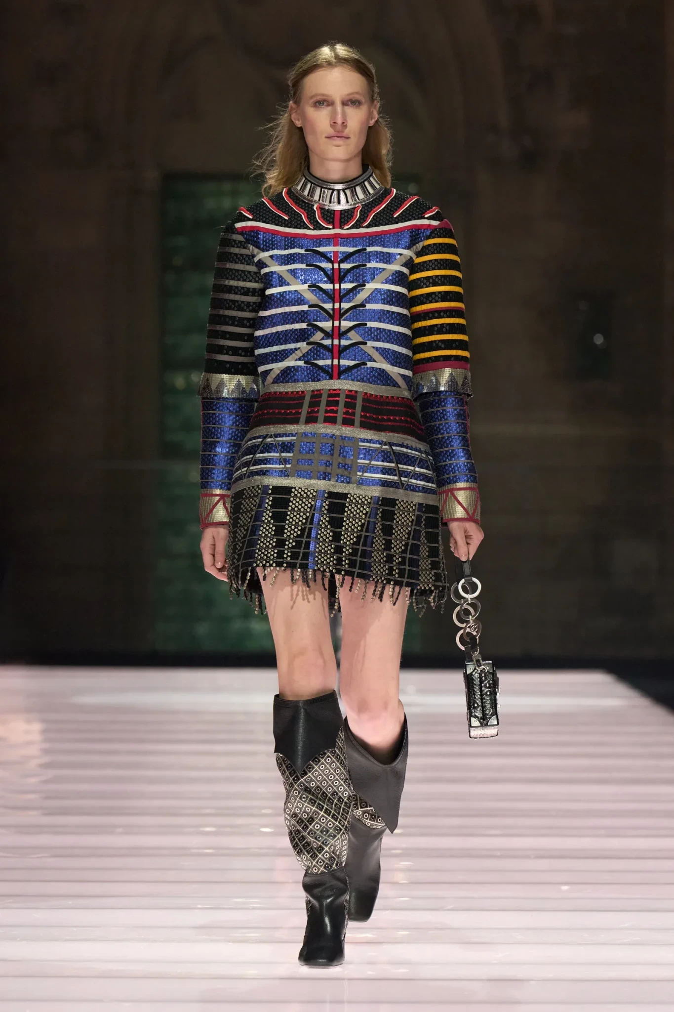 00001-louis-vuitton-resort-2026-credit-gorunway.webp