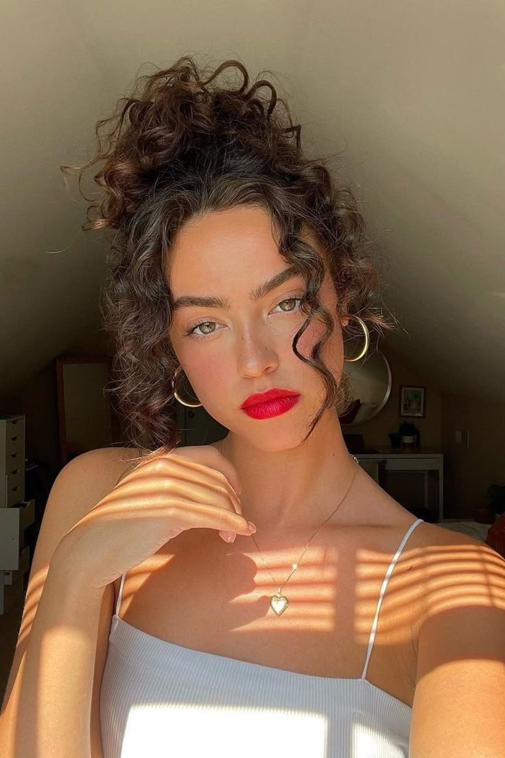 how-to-refresh-your-curls-according-to-an-expert.jpeg