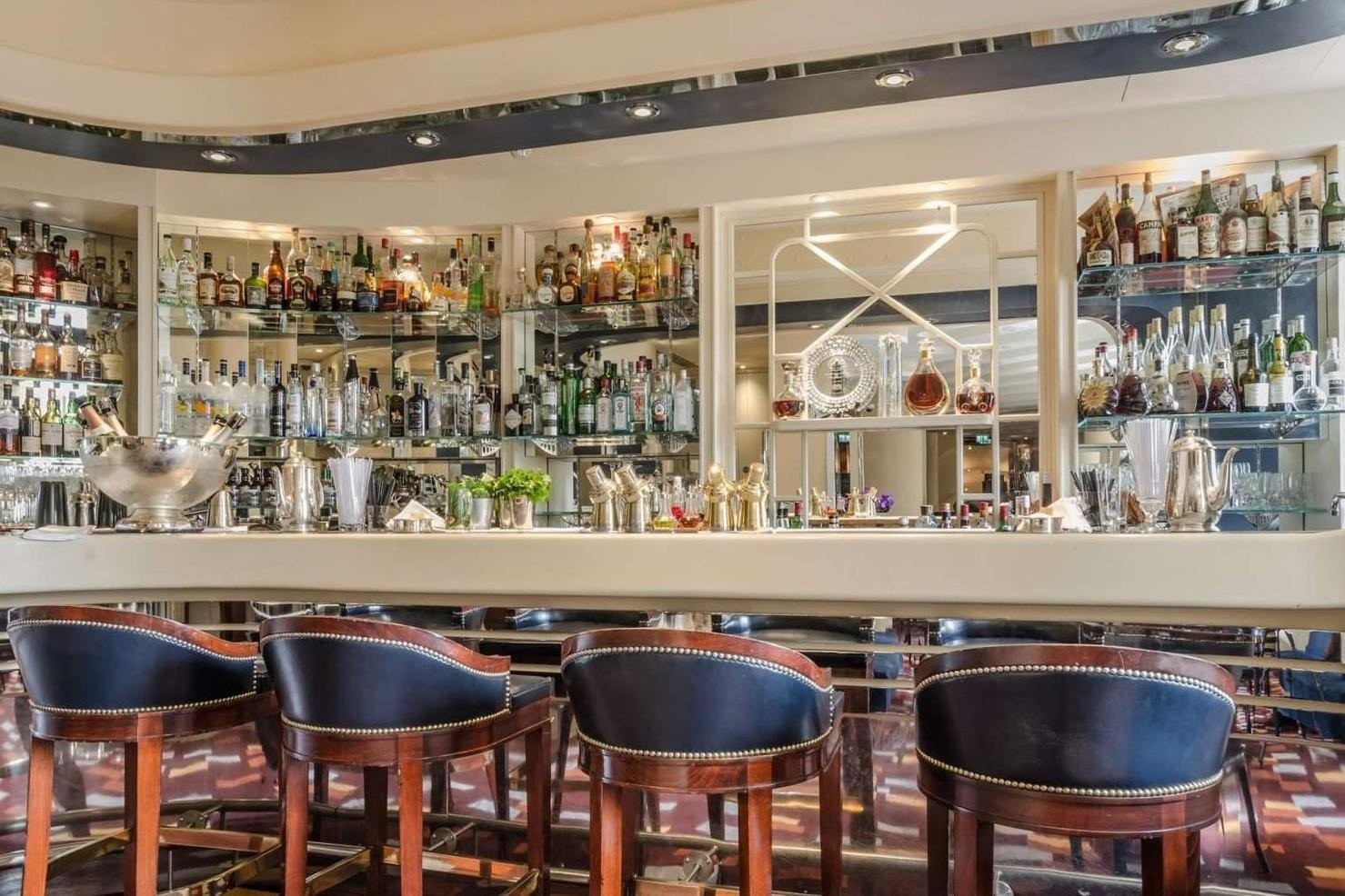 american-bar.jpg