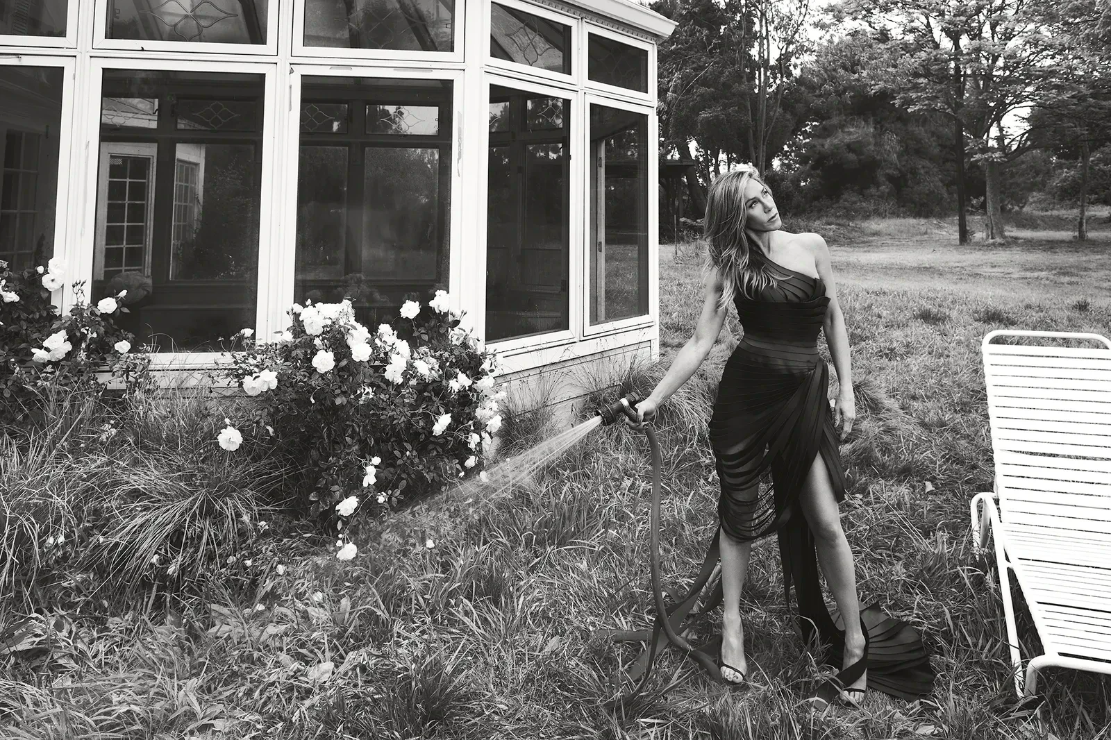 vf0925-vf-jennifer-aniston-04jpg.webp