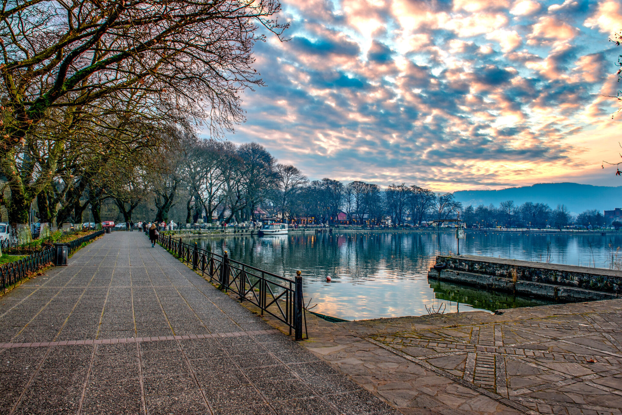 lake-ioannina-2048x1367.jpg