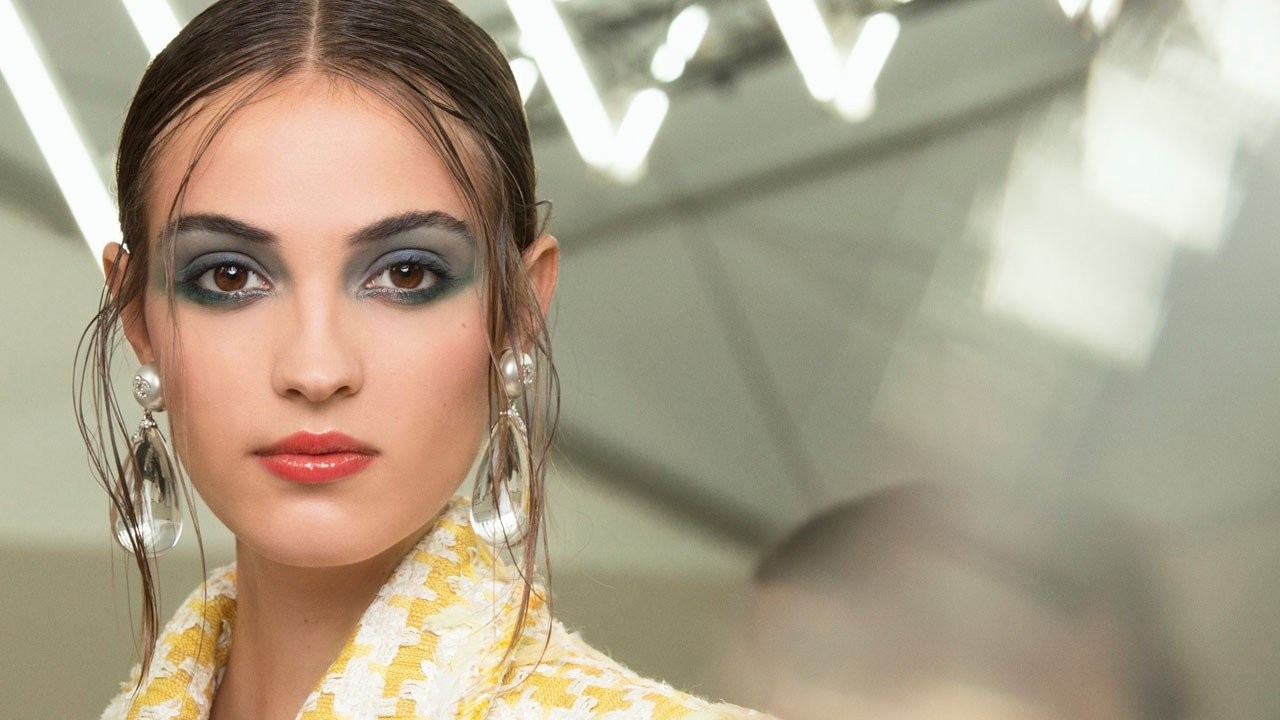 ready-to-wear-show-spring-summer-2018-chanel.jpg