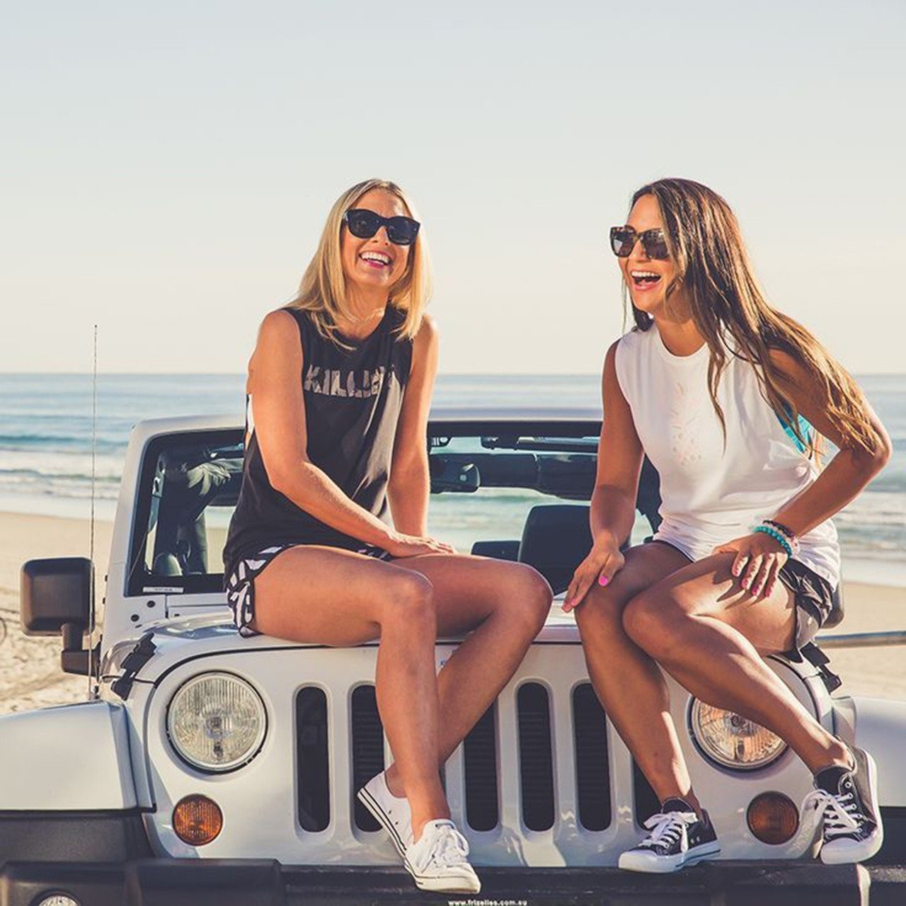 3173380a0037817e2c44080dc675f3cf-beach-best-friends-friends-girls.jpg