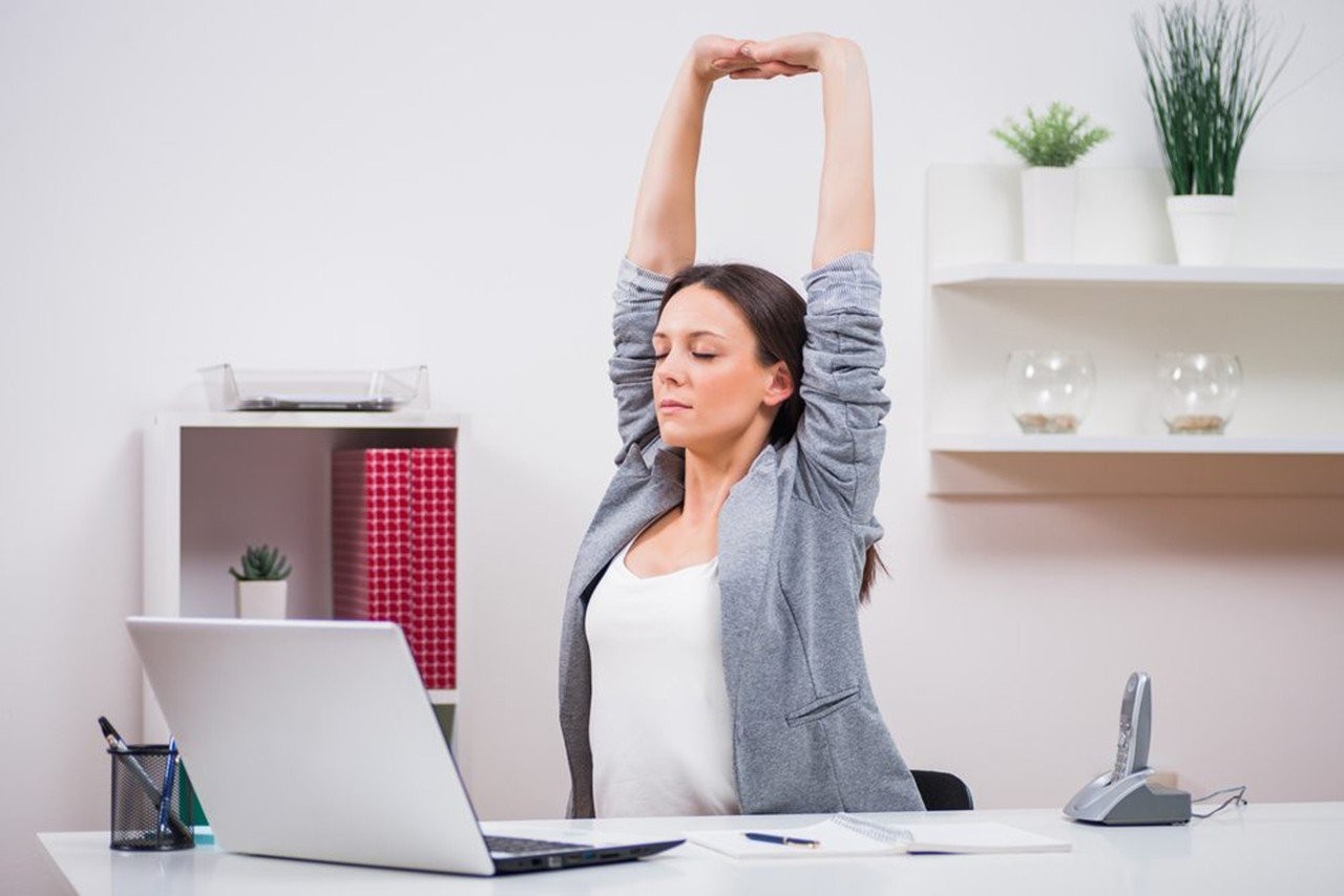 5-stretching-niki-glow.jpg