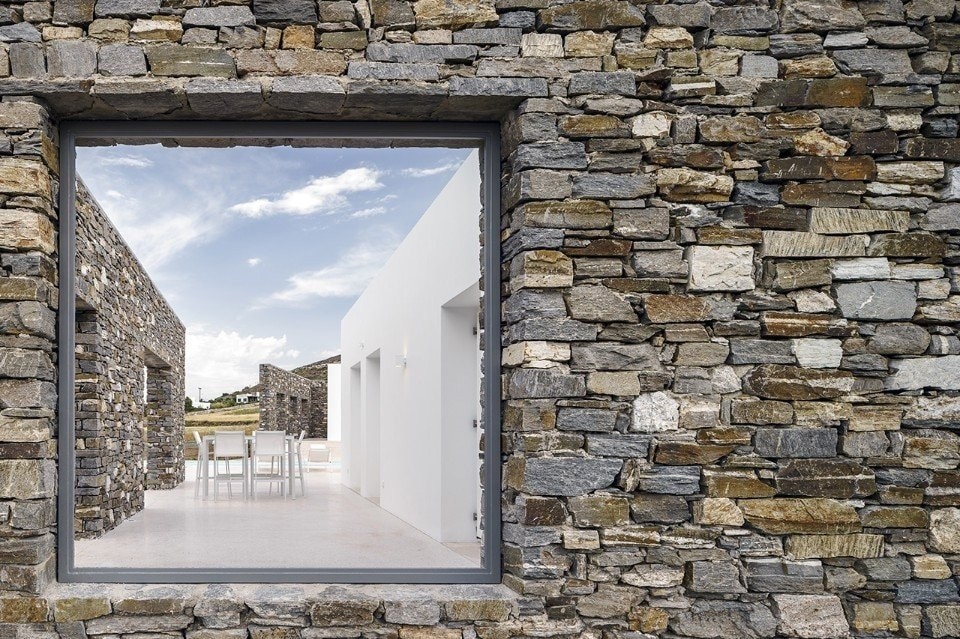 domus-react-paros-6jpgfotormedium.png