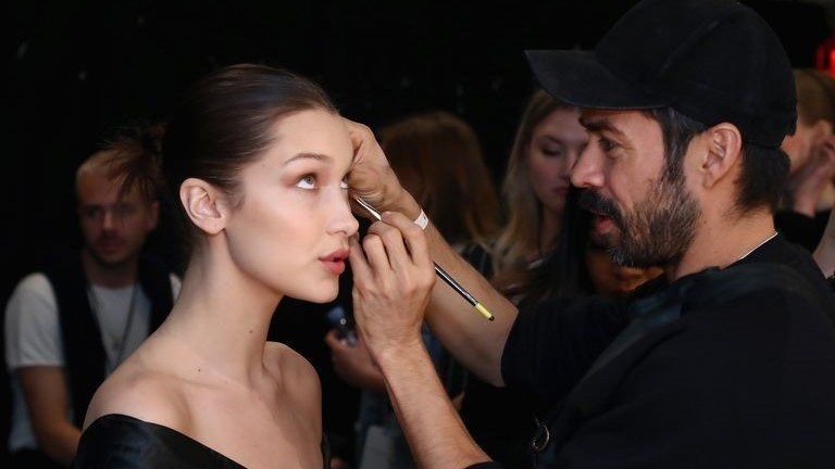 right-makeup-order-3-9cwgS.jpg