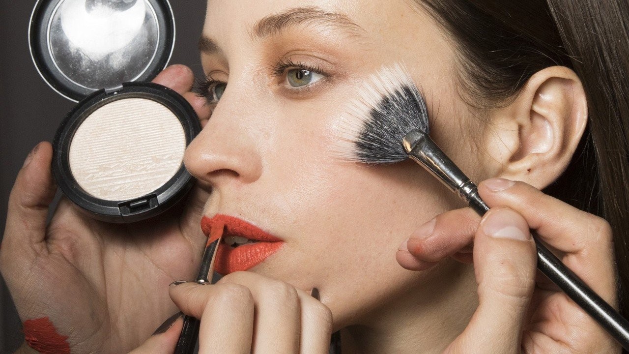 best-makeup-brushes-2-LXWoc.jpg