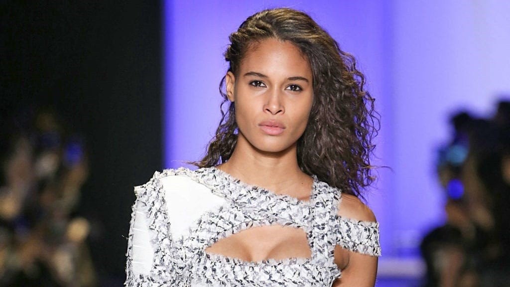 flat-twist-side-braid-herve-leger-fw16.jpg flat-twist-side-braid-herve-leger-fw16.jpg