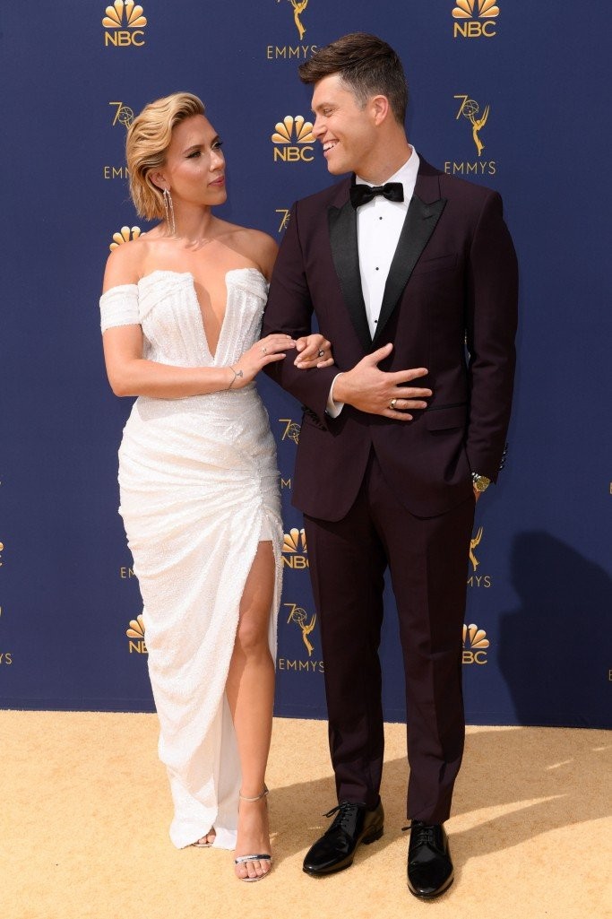 scarlett-johansson-in-balmain-and-colin-jost.jpg scarlett-johansson-in-balmain-and-colin-jost.jpg