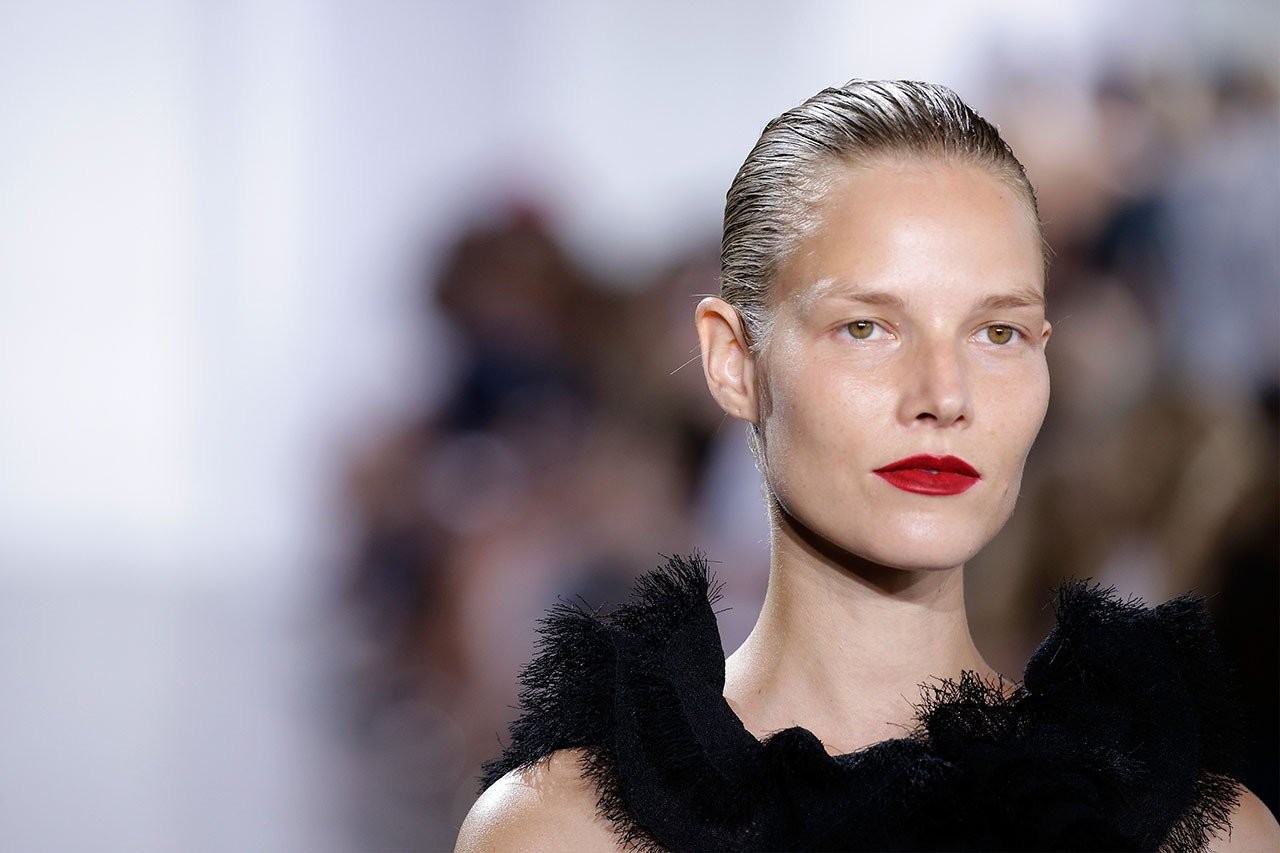 dark-red-lipstick-3.jpg