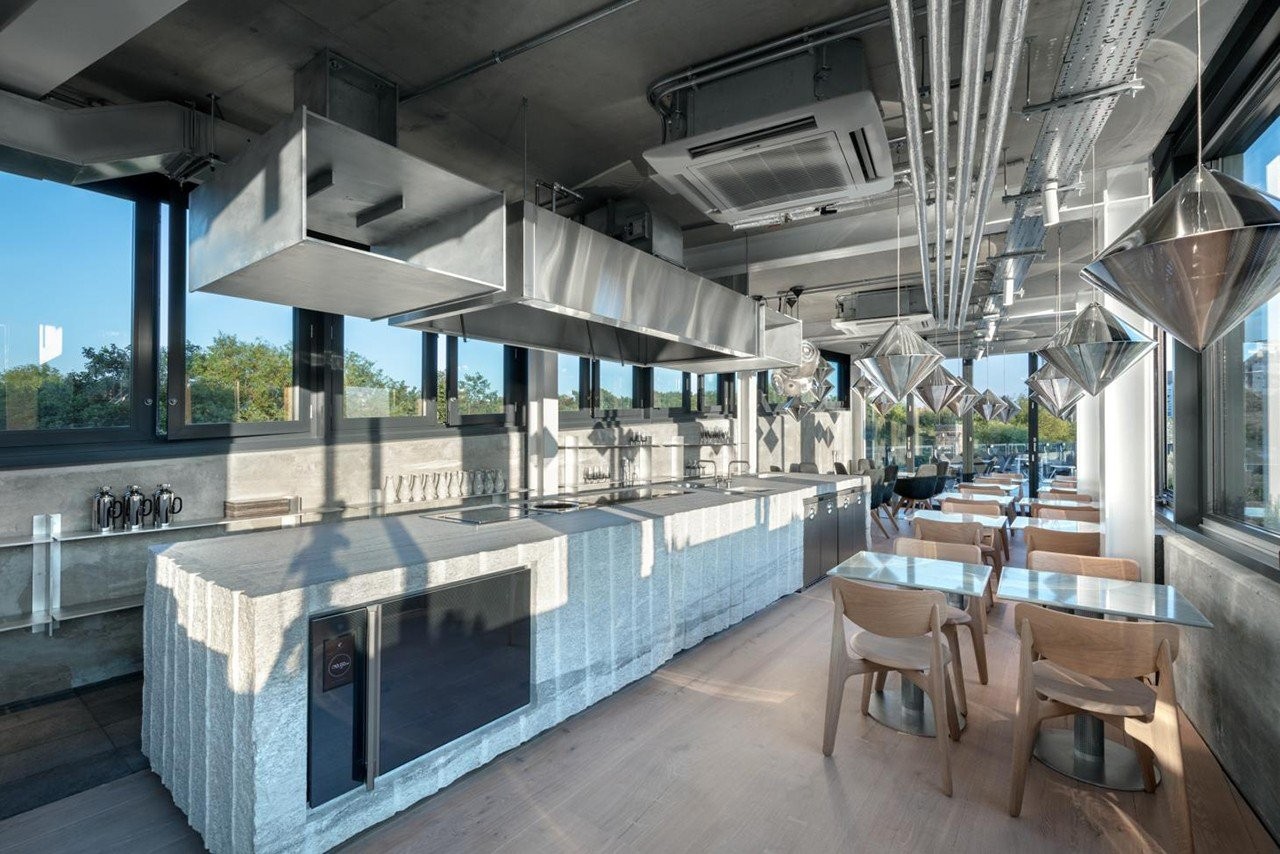 3-coal-office-restaurant-glow-design.jpg