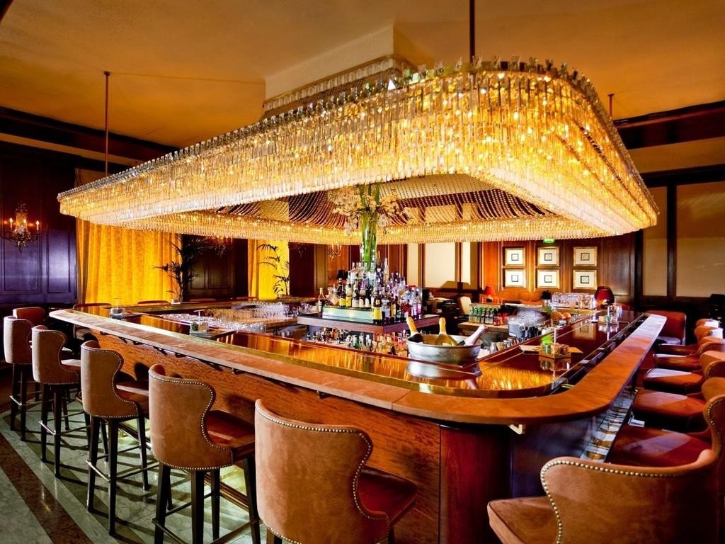 hotel-vienna.jpg hotel-vienna.jpg