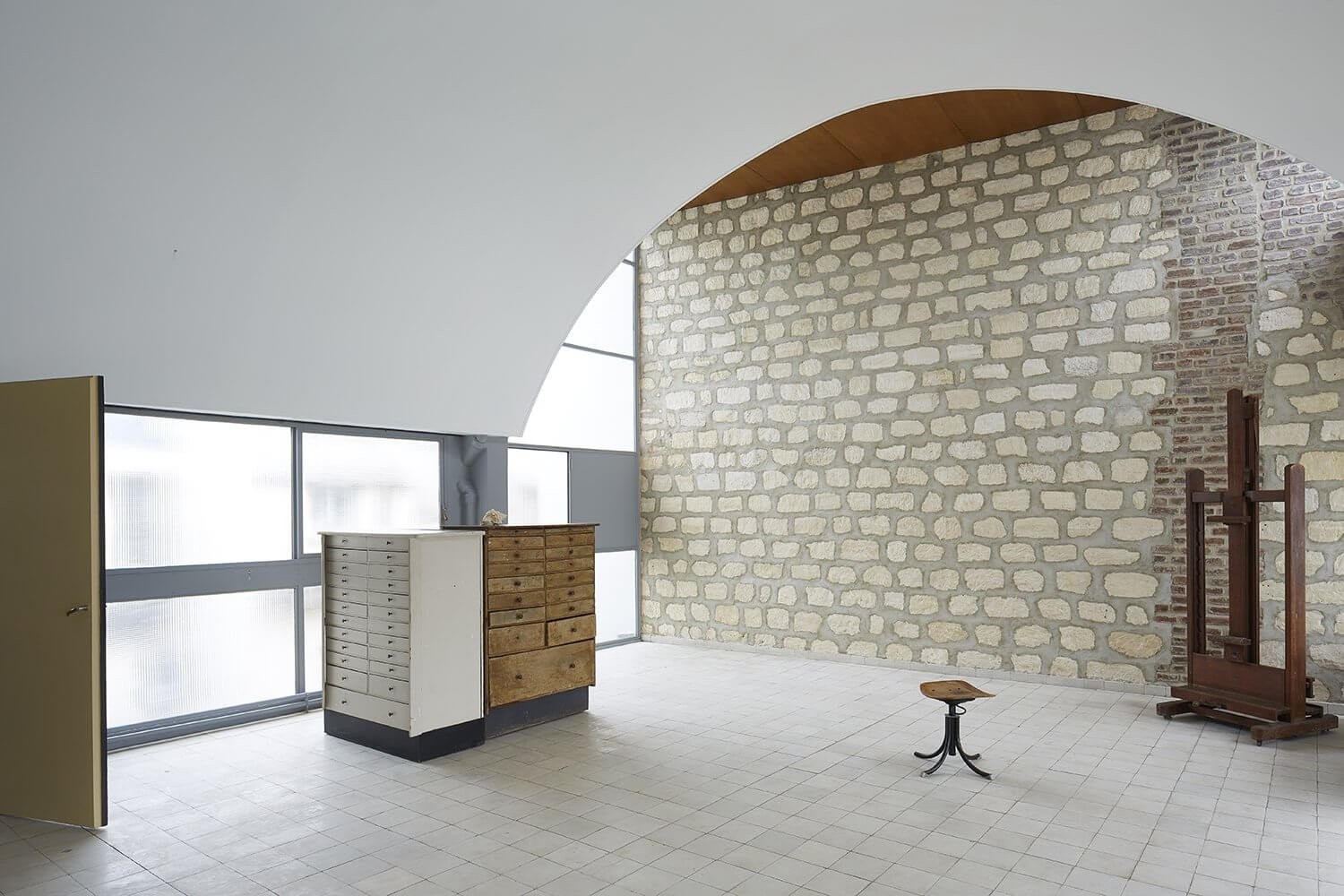 les-couleurs-le-corbusier-atelier-apartment-atelier-parisjpg.jpg
