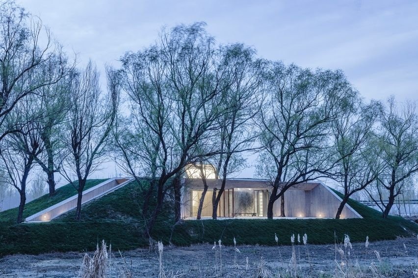 waterside-buddist-shrine-archstudio-architecture-cultural-china-dezeen-2364-col-34-852x568.jpg