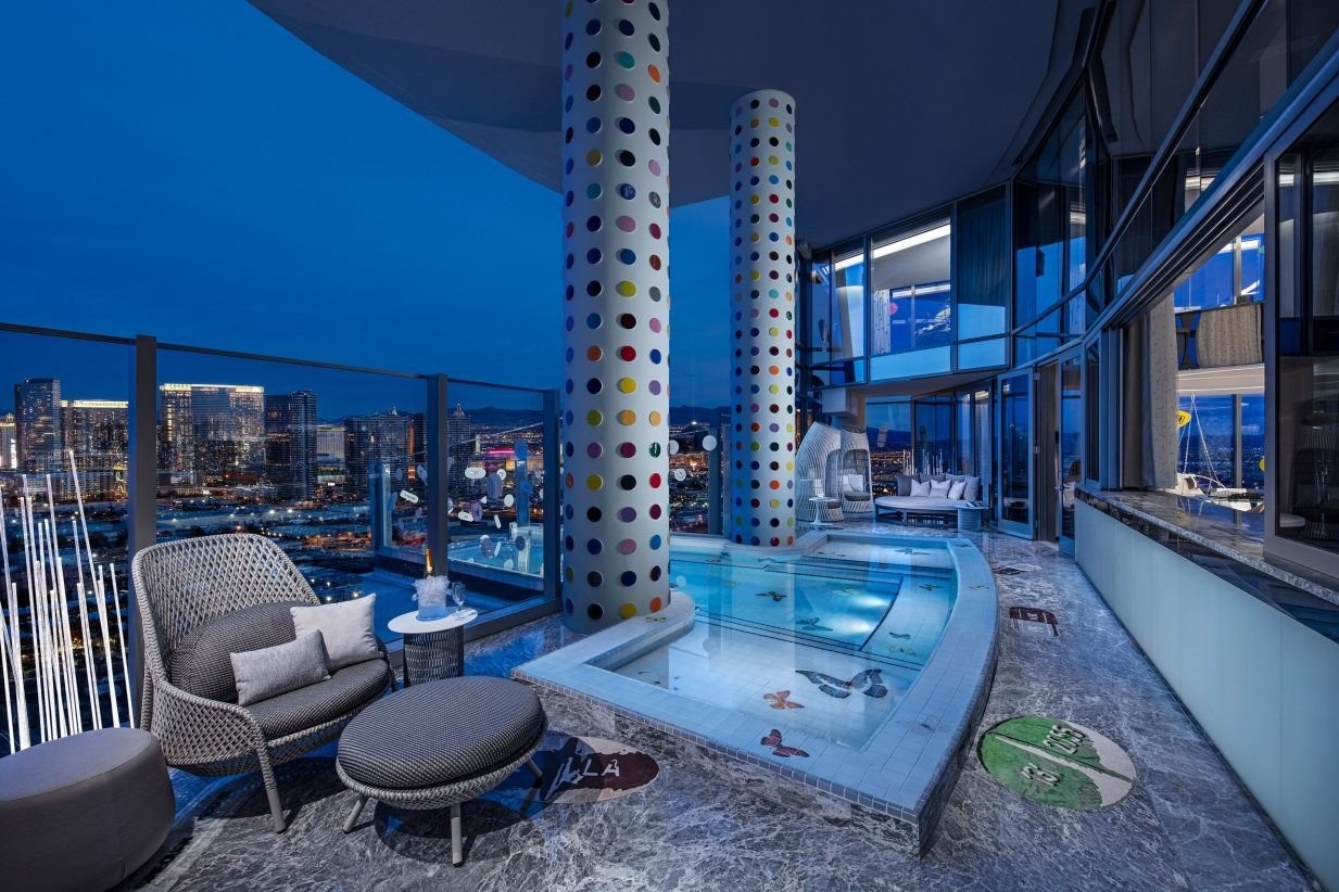 empathy-suite-damien-hirst-interiors-hotel-las-vegas-nevada-usa-dezeen-2364-col-15-1233x822.jpg empathy-suite-damien-hirst-interiors-hotel-las-vegas-nevada-usa-dezeen-2364-col-15-1233x822.jpg