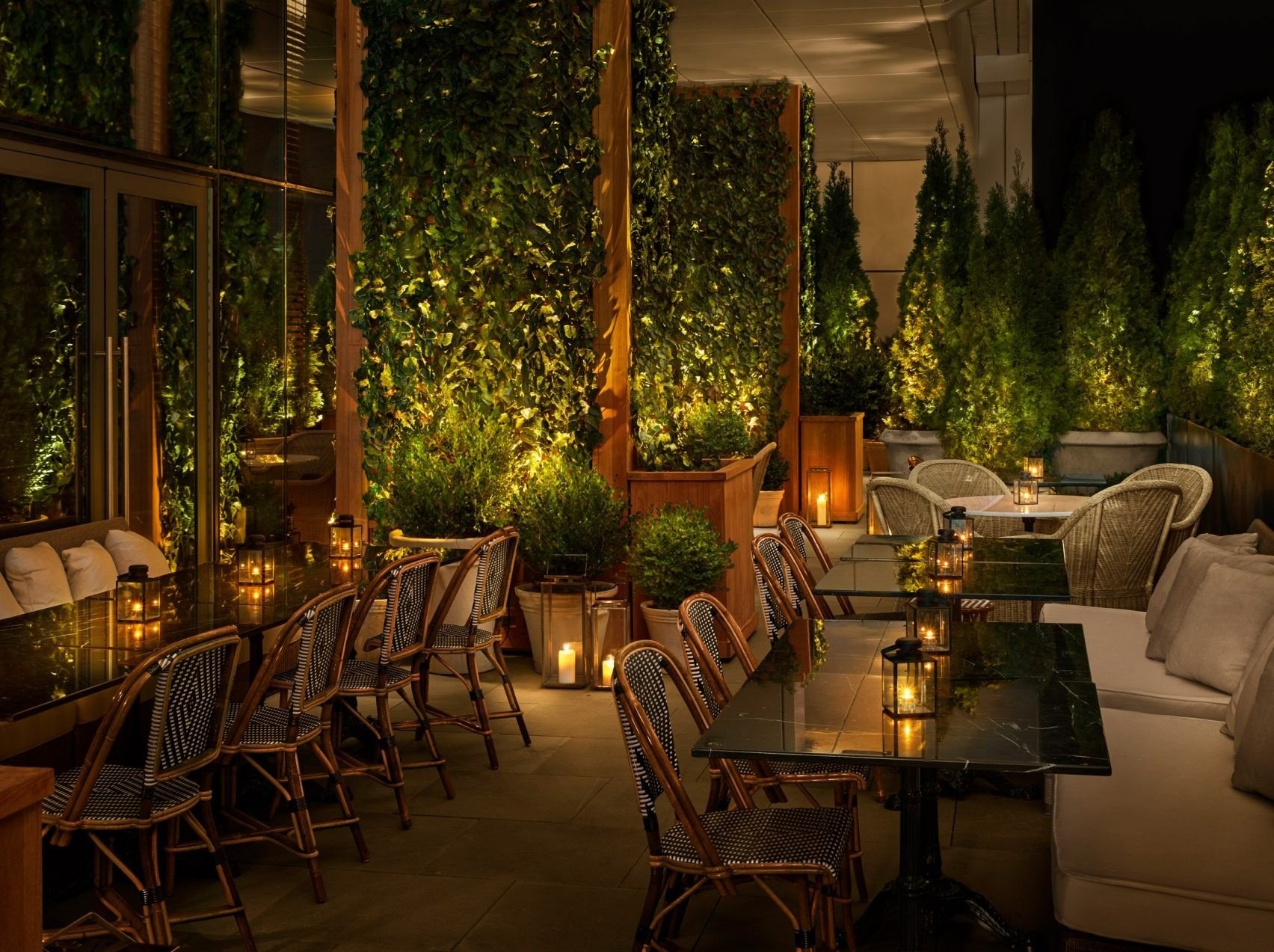 times-square-edition-hotel-new-york-ian-schrager-isc-design-studio-yabu-pushelberg-nicolas-koenig-dezeen-2364-col-29-1704x1273.jpg