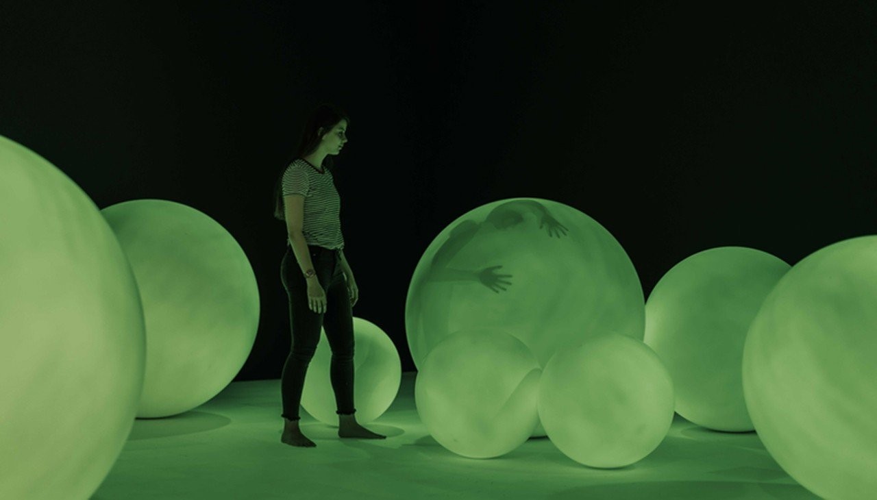 daan-roosegaarde-presence-groninger-museum.jpg