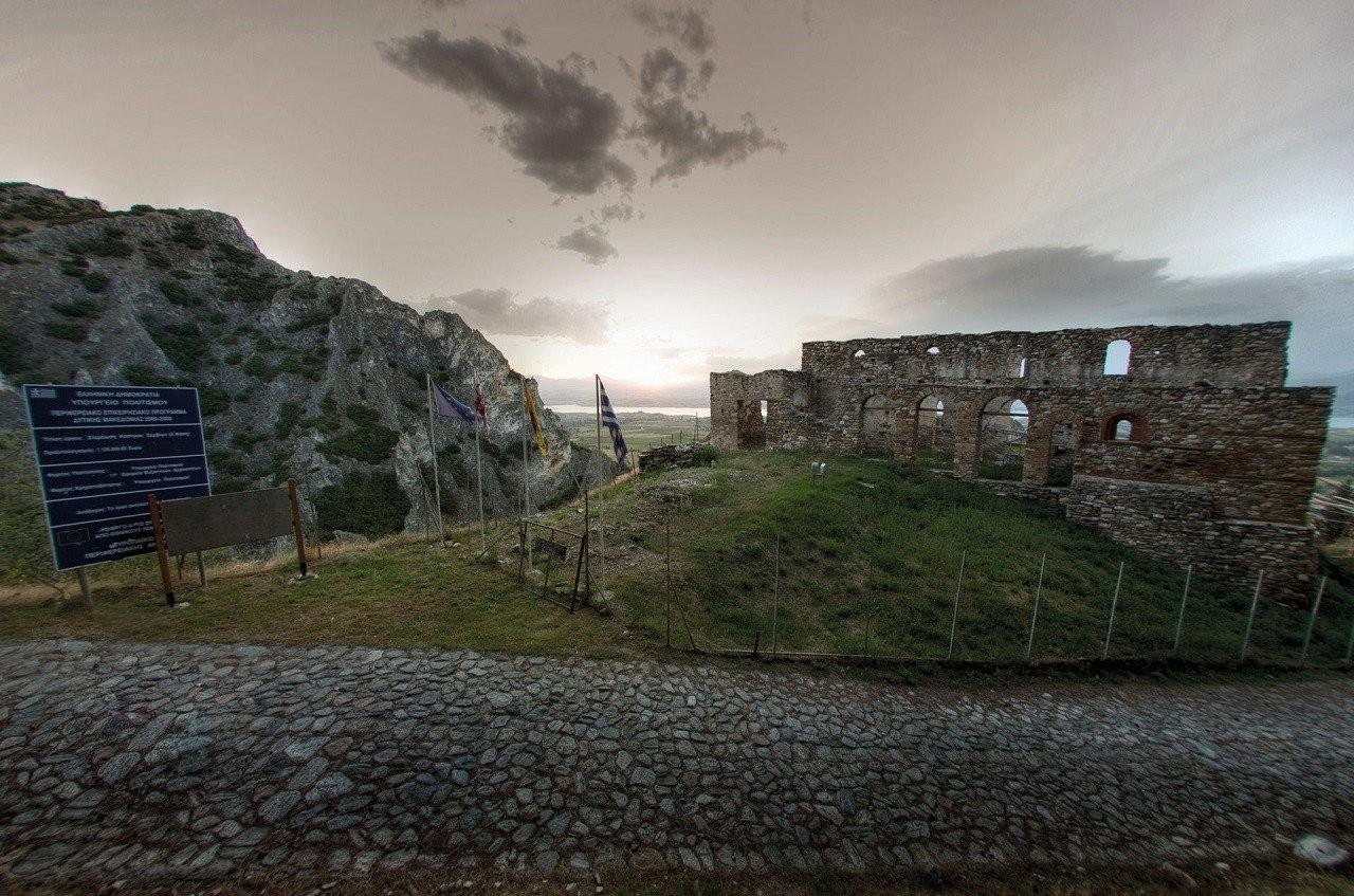 kozani-servia-byzantine-castle.jpg kozani-servia-byzantine-castle.jpg