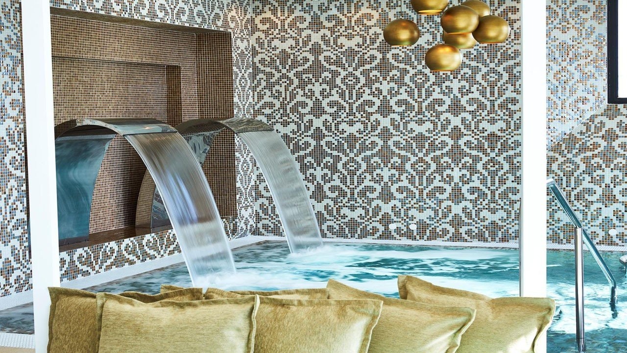 spa-albear-pool.jpg