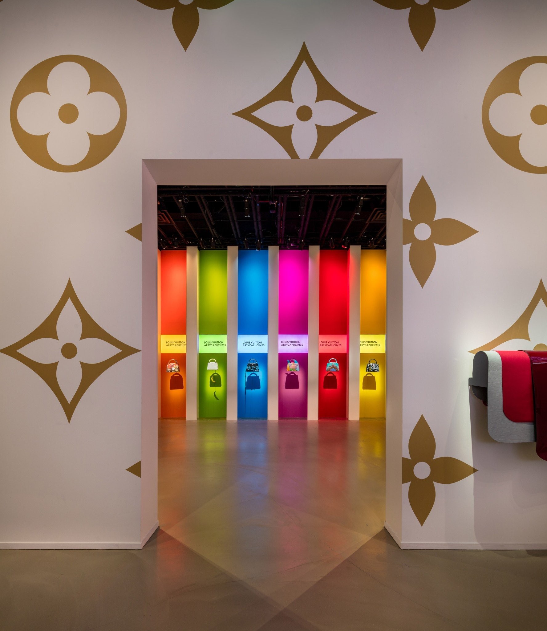 louis-vuitton-x-exhibiton-4.jpg