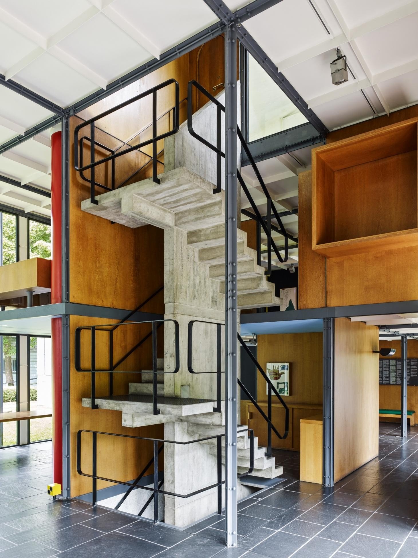 10-pavillon-le-corbusier-AYGBe.jpg