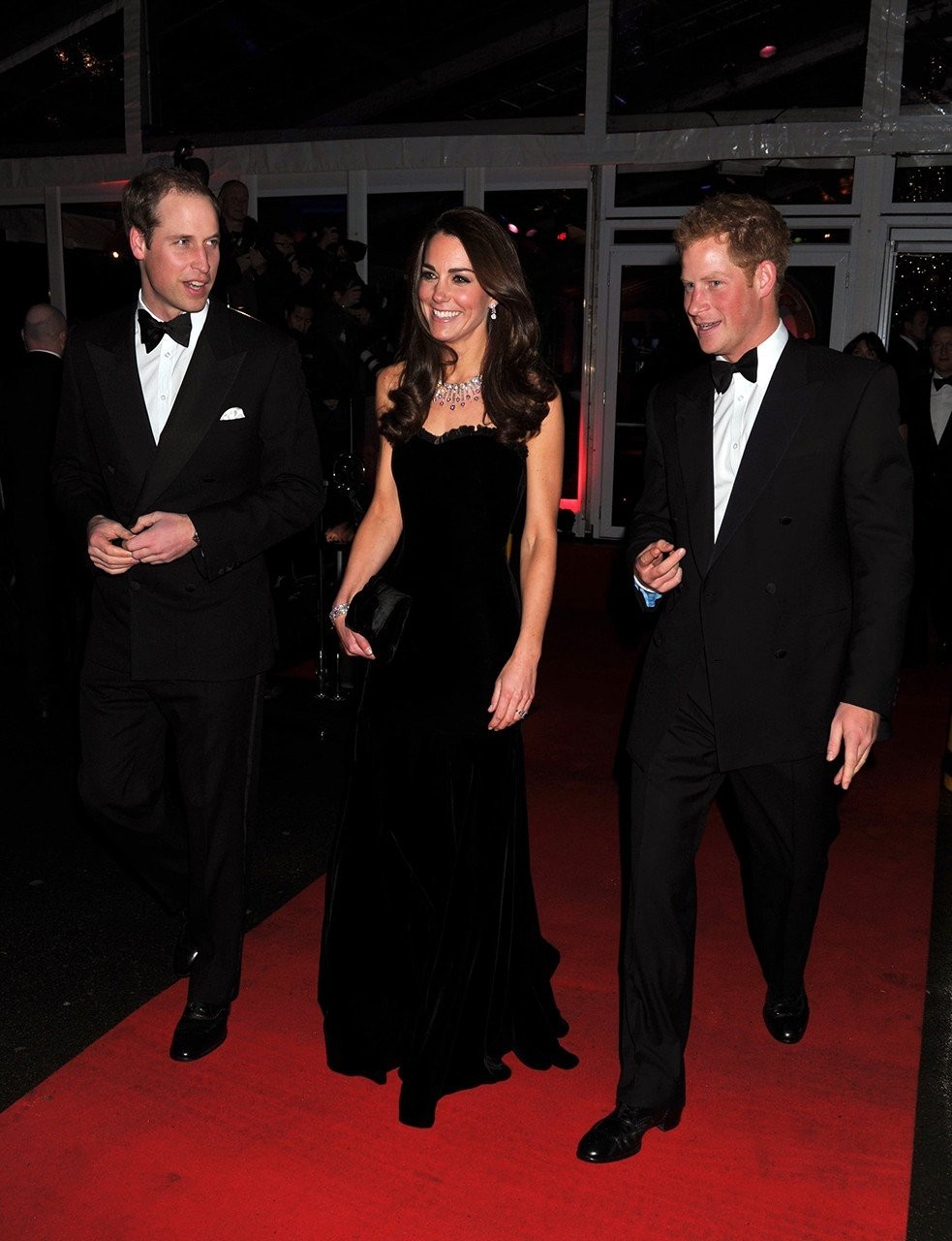 kate-middleton-christmas-looks-3.jpg