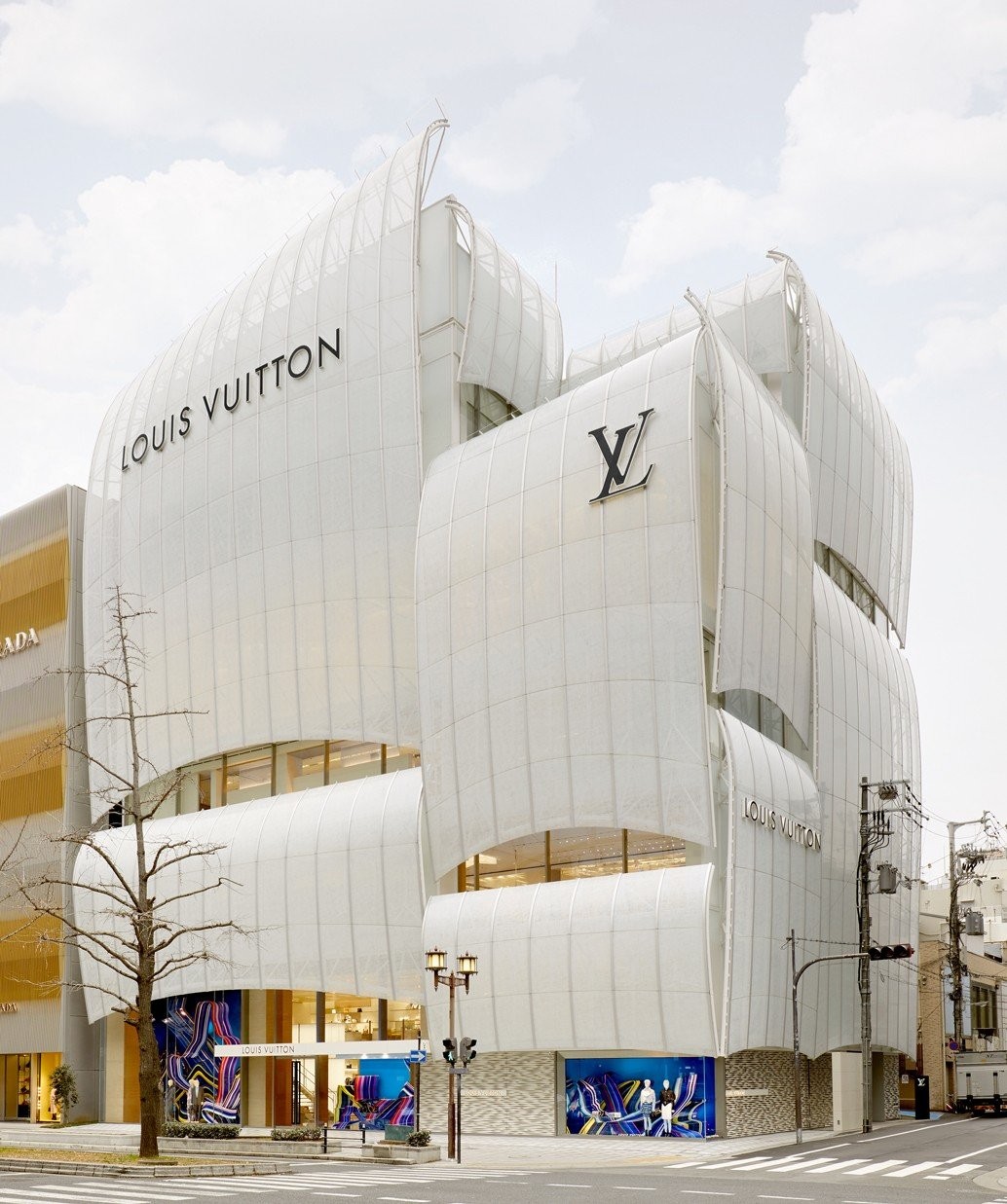 10466-lv-200127-osaka-midosuji-ext.jpg