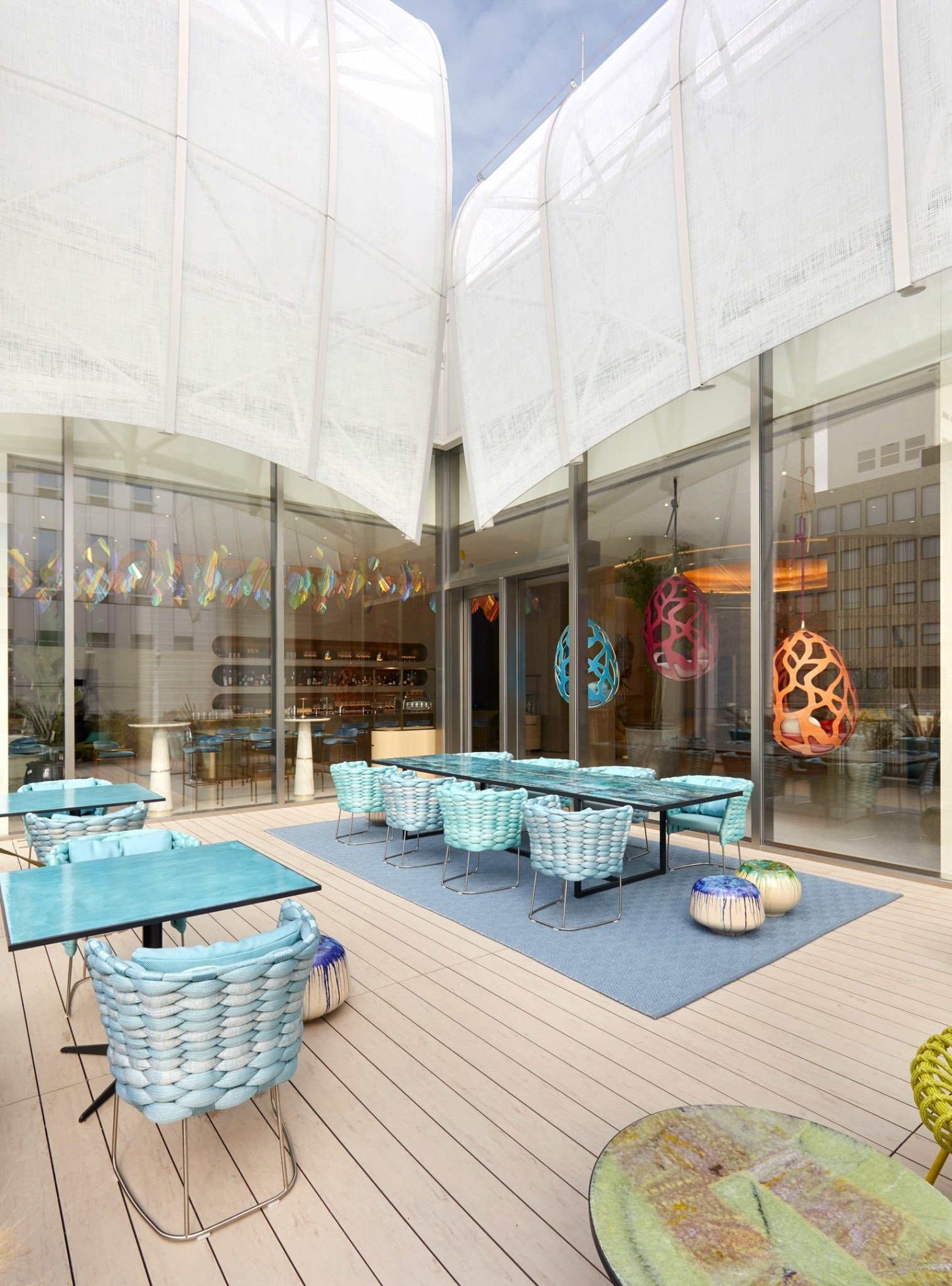 3-lv-restaurantjpg.jpg