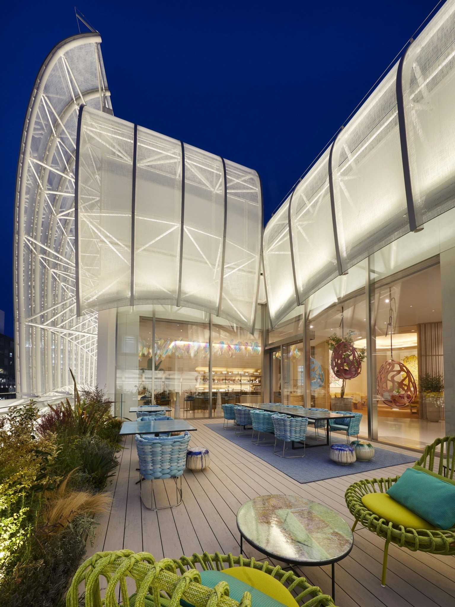 5-lv-restaurant.jpg