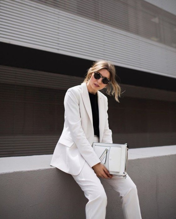 what-to-wear-to-an-interview-127002-1527587119954-main500x0c.jpg