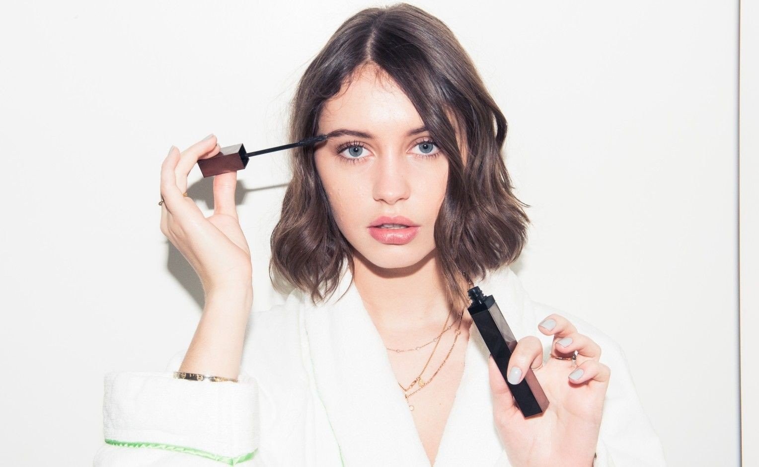 mascara.jpg