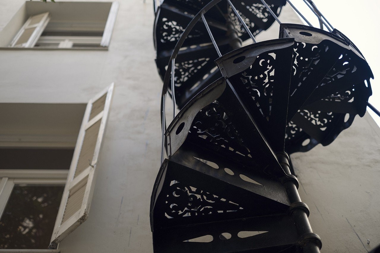 shila-garden-staircase-Cz1xc.jpg