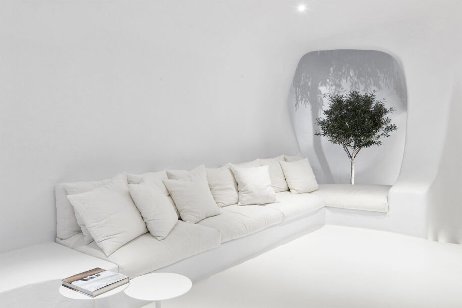 villa-charissa-elly-alexiou-05-drazos-e1592392456615-Ht05e.jpg