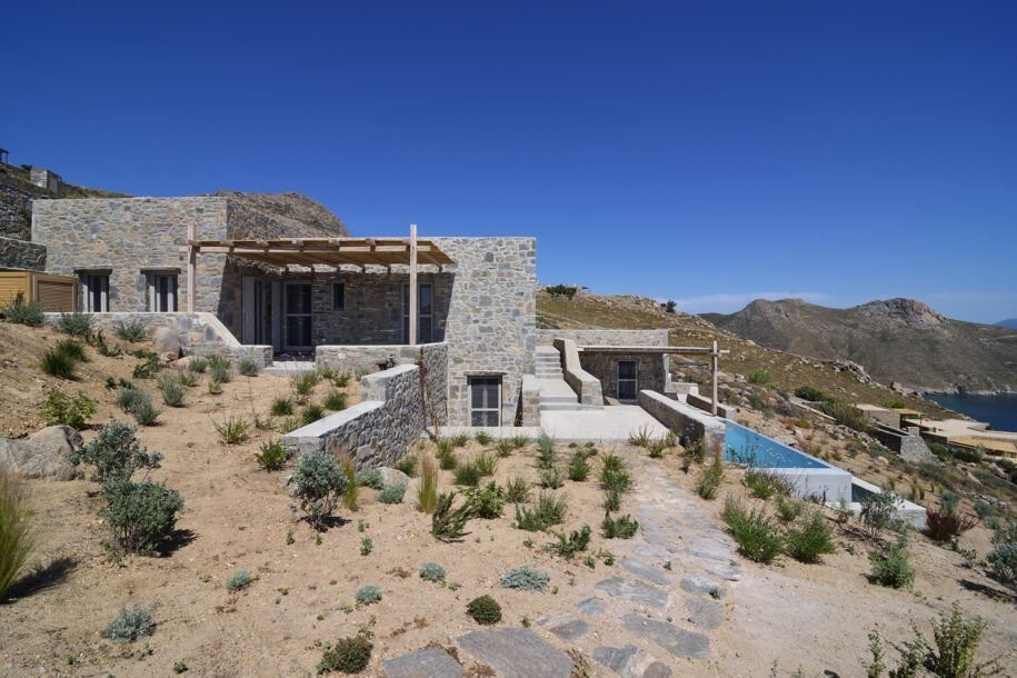 white-spirit-sinas-architects-379o-skl39-e1592828878729-8H2nA.jpg