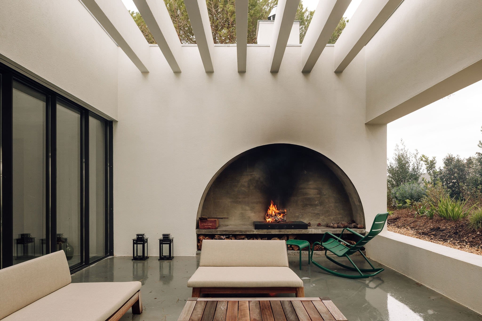 2atelier-rua-casa-meco-holiday-house-portugal-photo-francisco-nogueira-yellowtrace-19-1pXIl.jpg