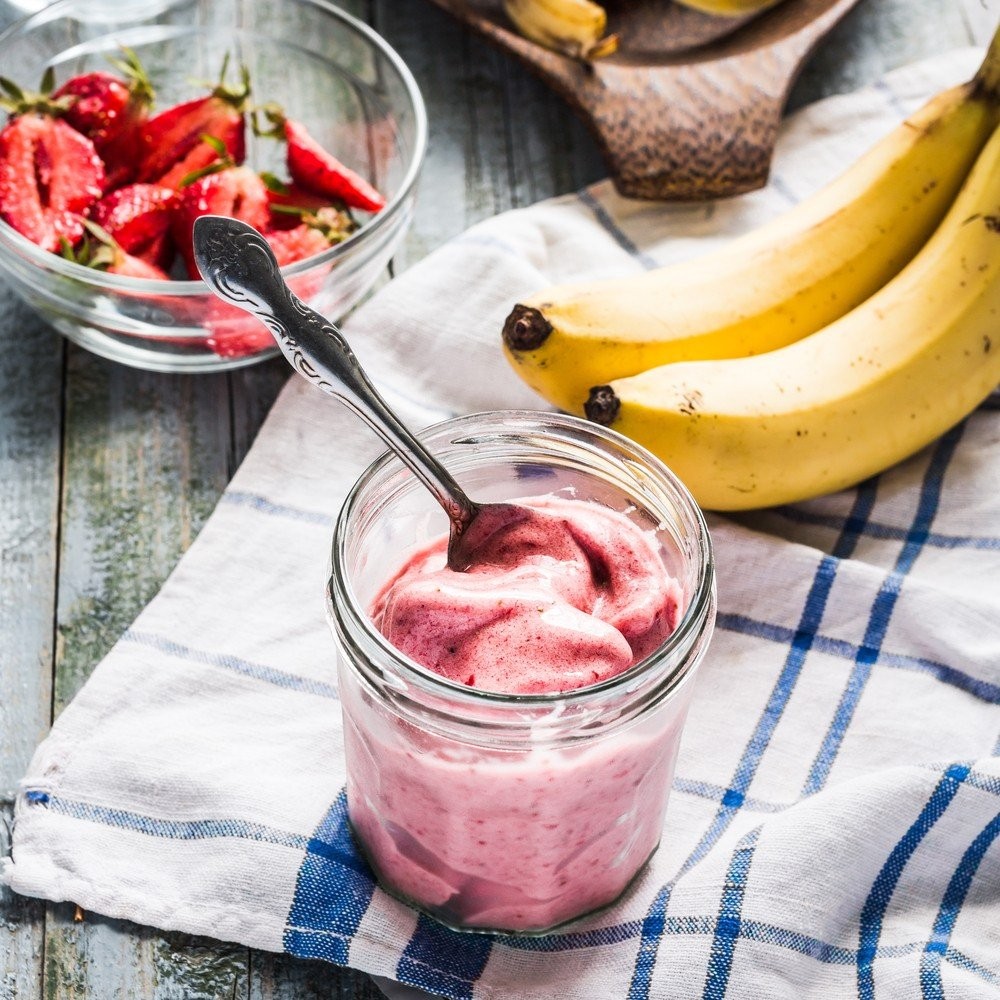 srtawberry-banana-shutterstock-284491145.jpg