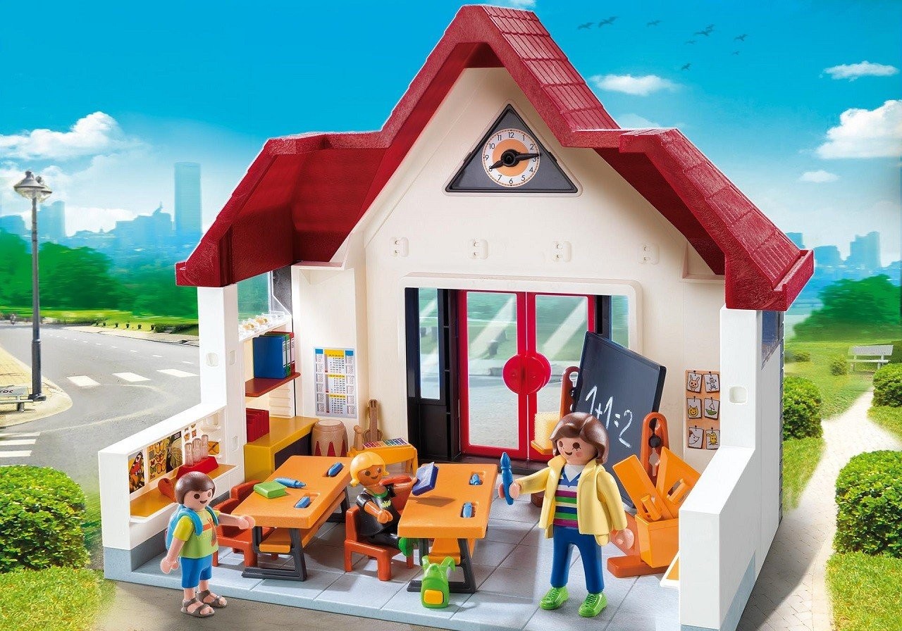 playmobil-1-TUWCK.jpg