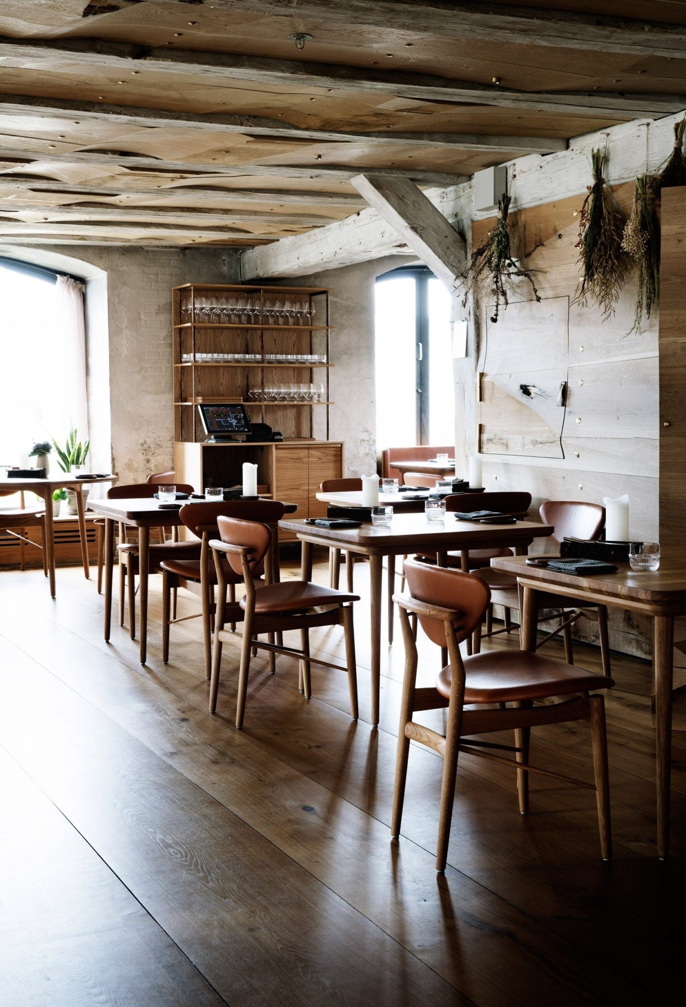 rough-luxe-meixeis-xylo-kai-zestes-apoxrwseis-enorxhstrwnoyn-to-design-toy-noma.jpg