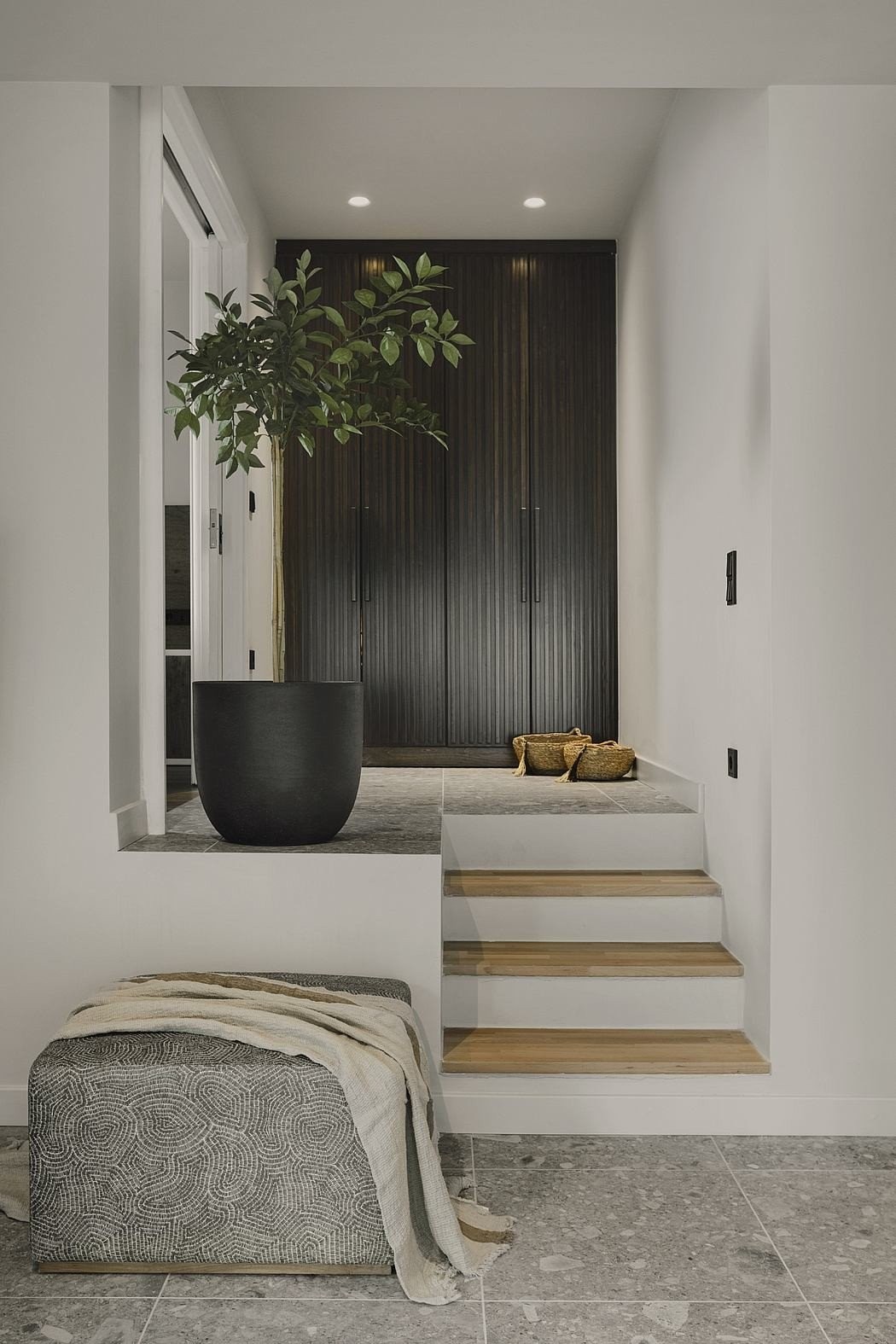 022-aposperia-memorable-living-architects-1050x1575-EiJ4Q.jpg