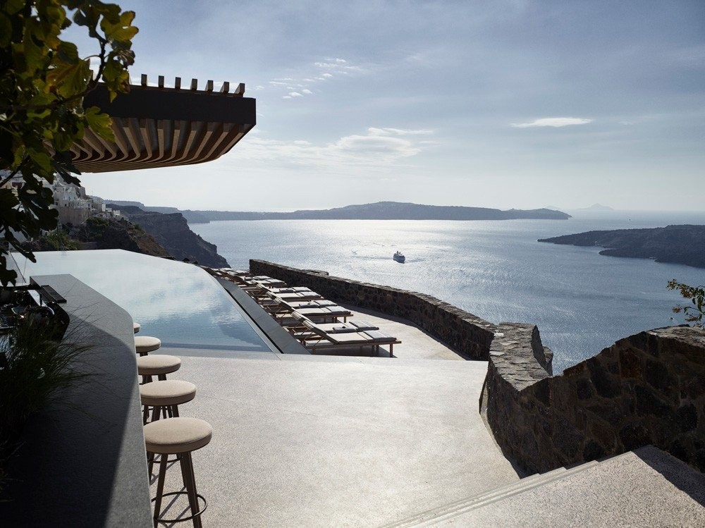 the-greek-foundation-santorinivillabordeaux9-islRn.jpg